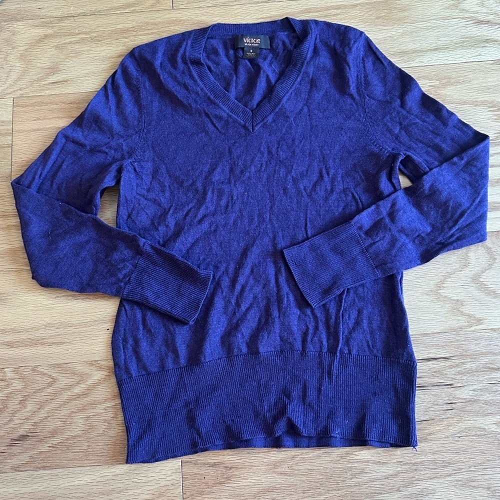 Victor Alfaro 100% Wool Purple V-Neck Sweater